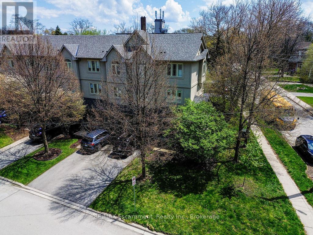 2430 SECOND STREET, Burlington (Brant), Ontario, L7R3K1 — Photo 2