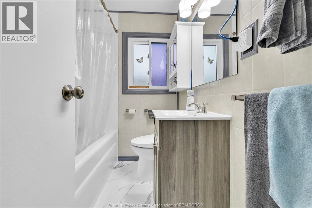 329 PARKSIDE DRIVE, McGregor, Ontario, N0R1J0 — Photo 13