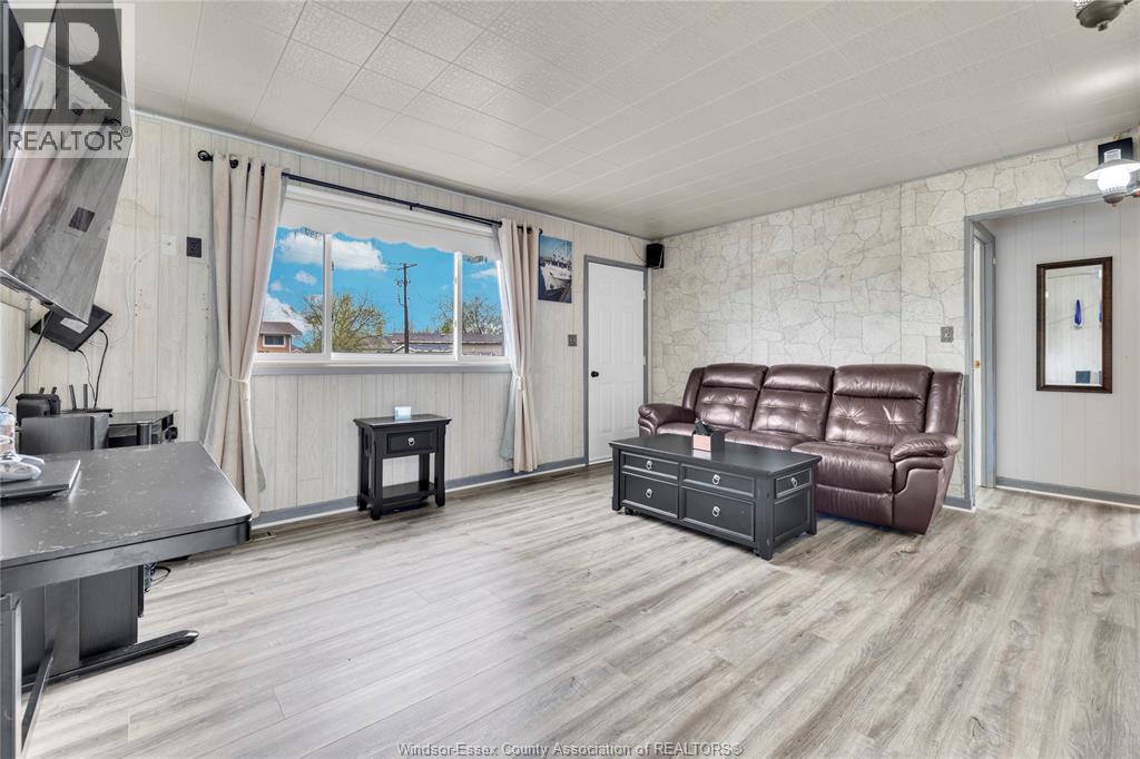 329 PARKSIDE DRIVE, McGregor, Ontario, N0R1J0 — Photo 8