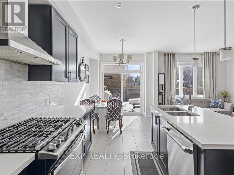 7 GOLDTHREAD TERRACE, Toronto (Bathurst Manor), Ontario, M3H0B9 — Photo 5