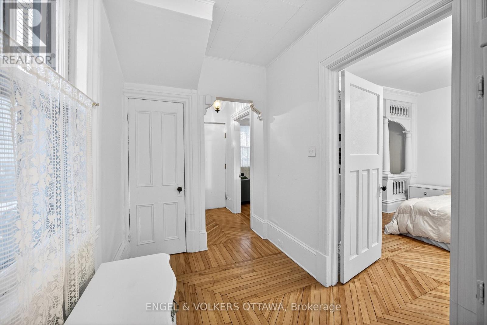 86 BRUYERE STREET, Ottawa, Ontario, K1N5C6 — Photo 12