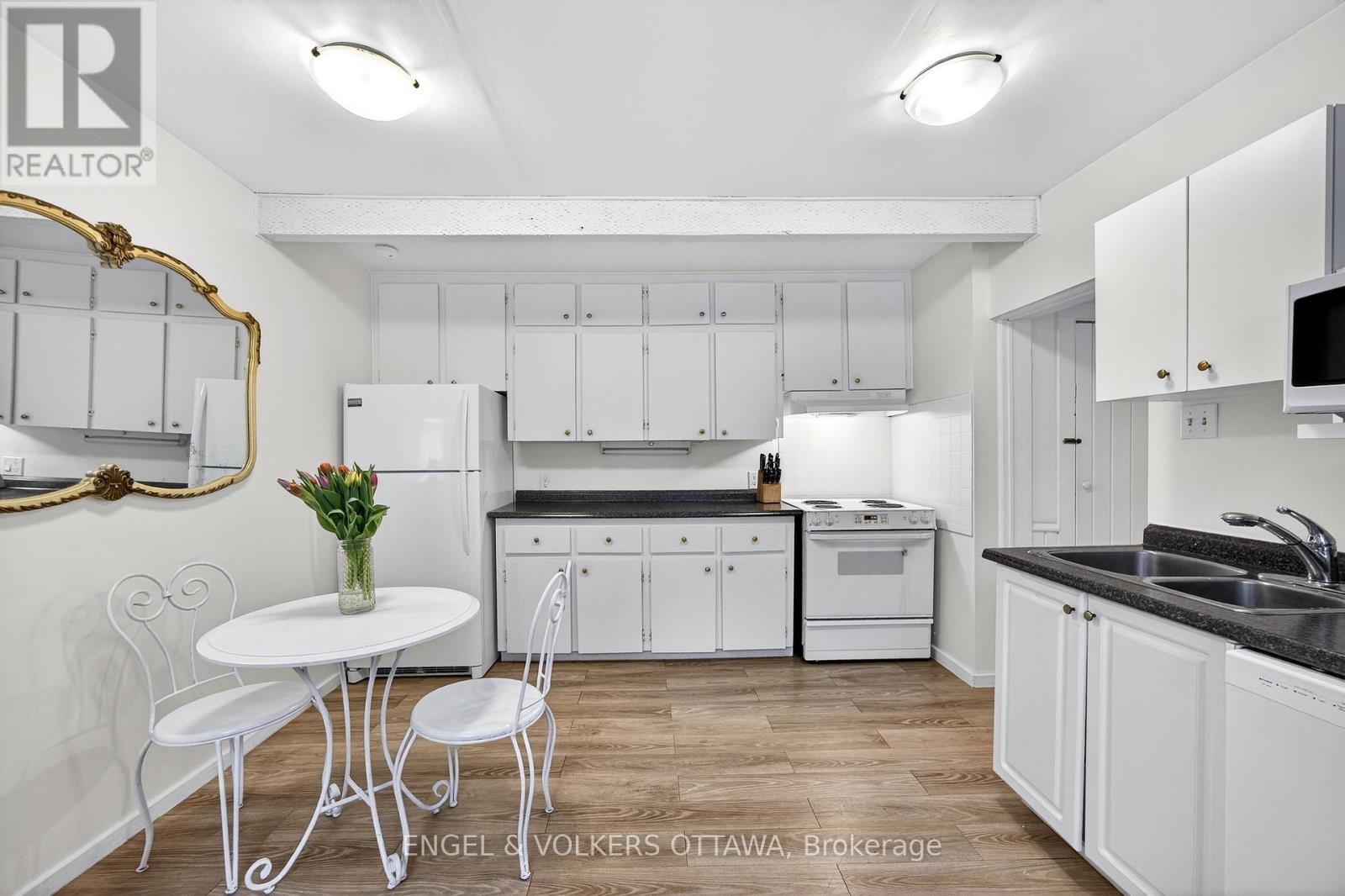 86 BRUYERE STREET, Ottawa, Ontario, K1N5C6 — Photo 19