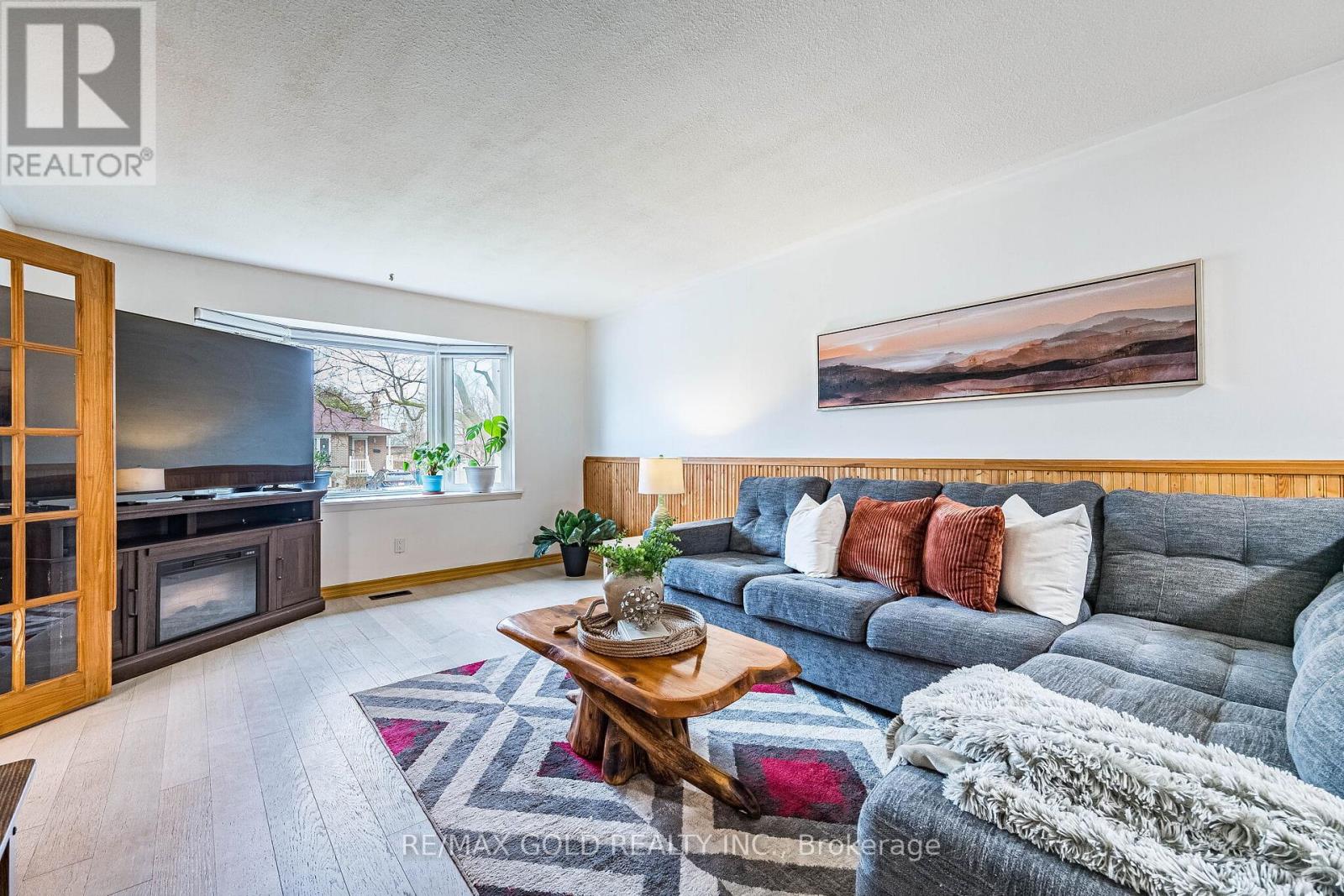 52 GARFIELD CRESCENT, Brampton (Brampton North), Ontario, L6V1V8 — Photo 3