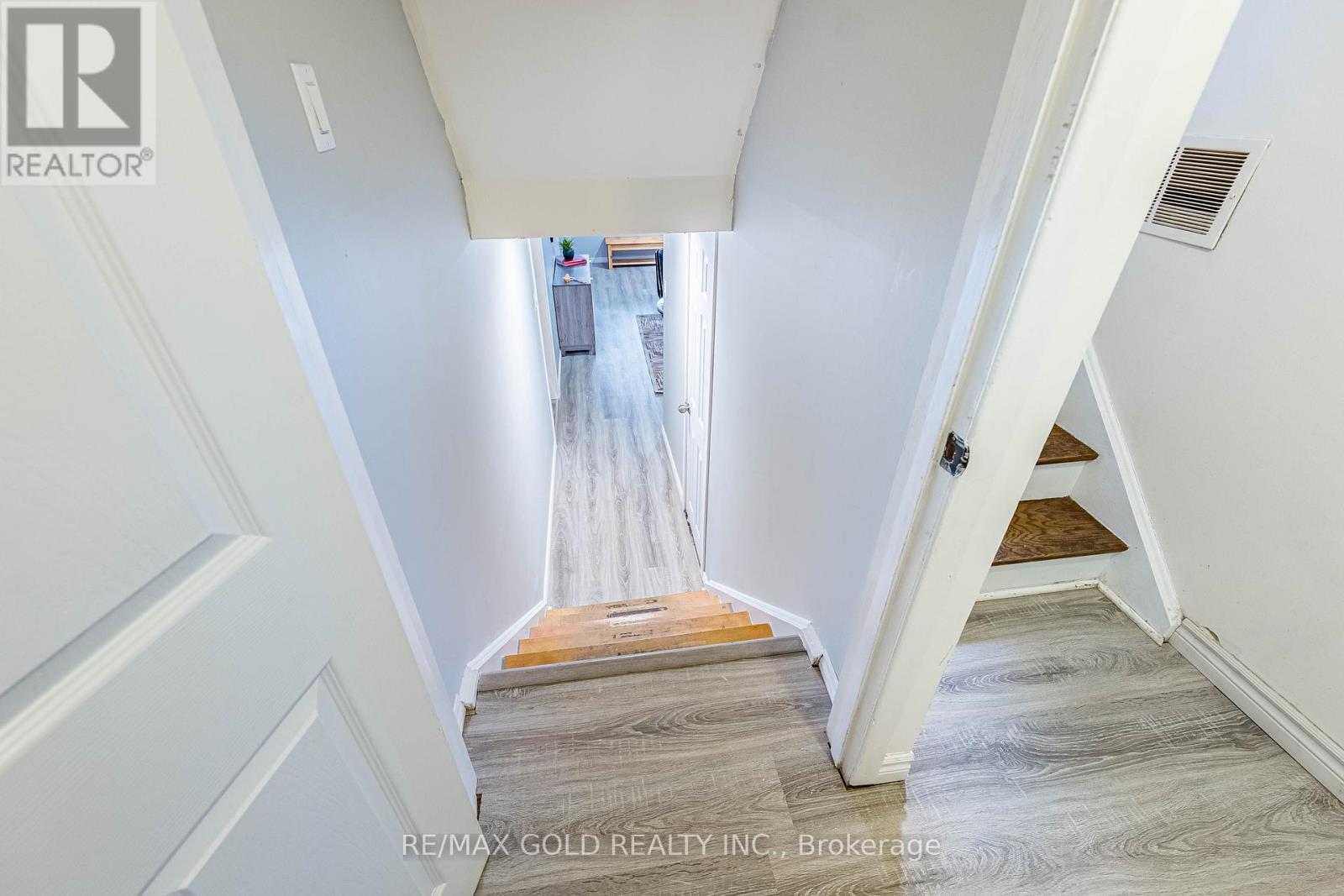 52 GARFIELD CRESCENT, Brampton (Brampton North), Ontario, L6V1V8 — Photo 32