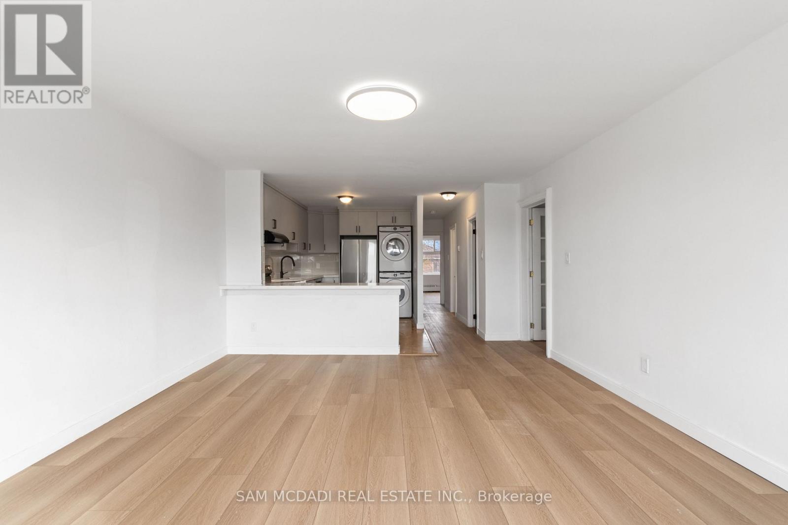 1018 BURNHAMTHORPE ROAD E, Mississauga (Applewood), Ontario, L4Y2X6 — Photo 9