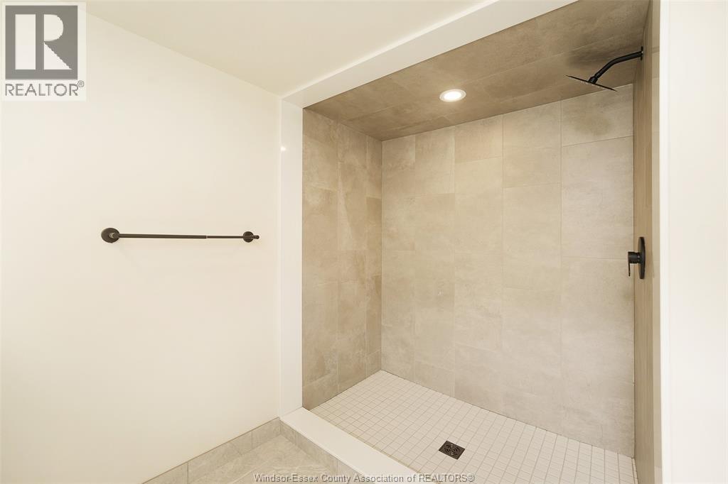 1006 PILLETTE ROAD, Windsor, Ontario, N8Y3B6 — Photo 11