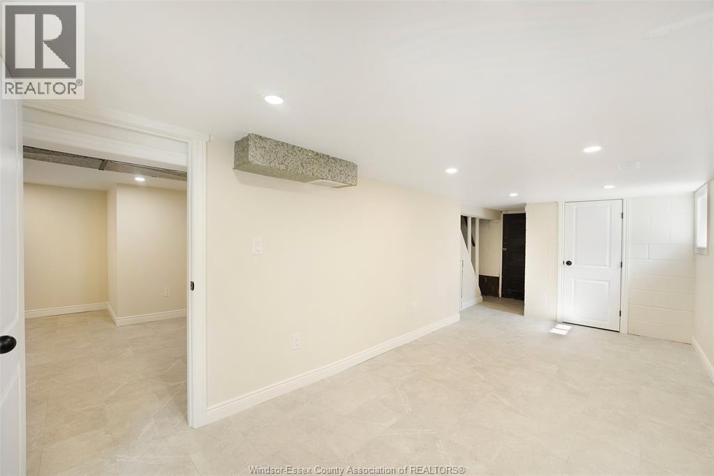 1006 PILLETTE ROAD, Windsor, Ontario, N8Y3B6 — Photo 12