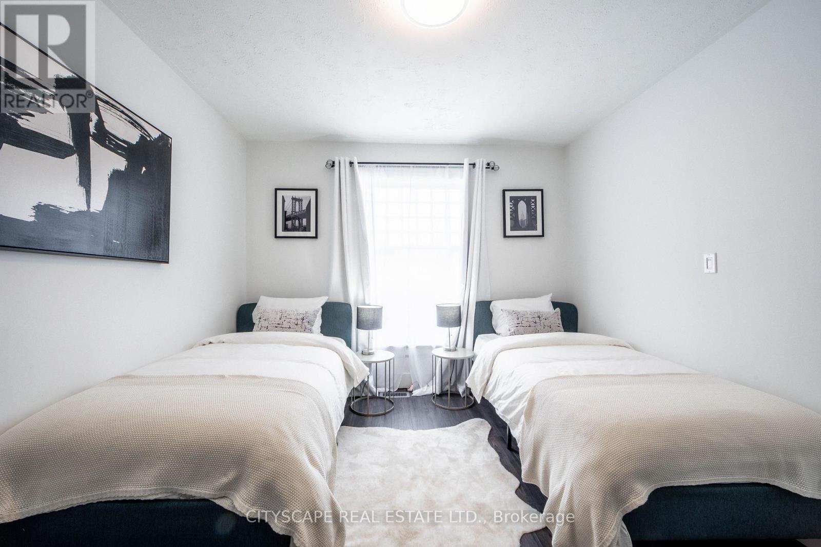 5073 KITCHENER STREET, Niagara Falls (Clifton Hill), Ontario, L2G1B1 — Photo 10