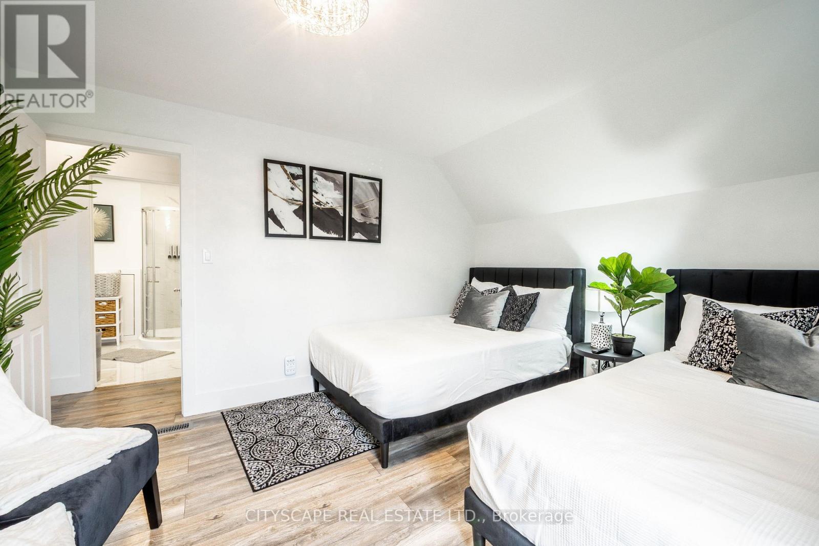 5073 KITCHENER STREET, Niagara Falls (Clifton Hill), Ontario, L2G1B1 — Photo 21