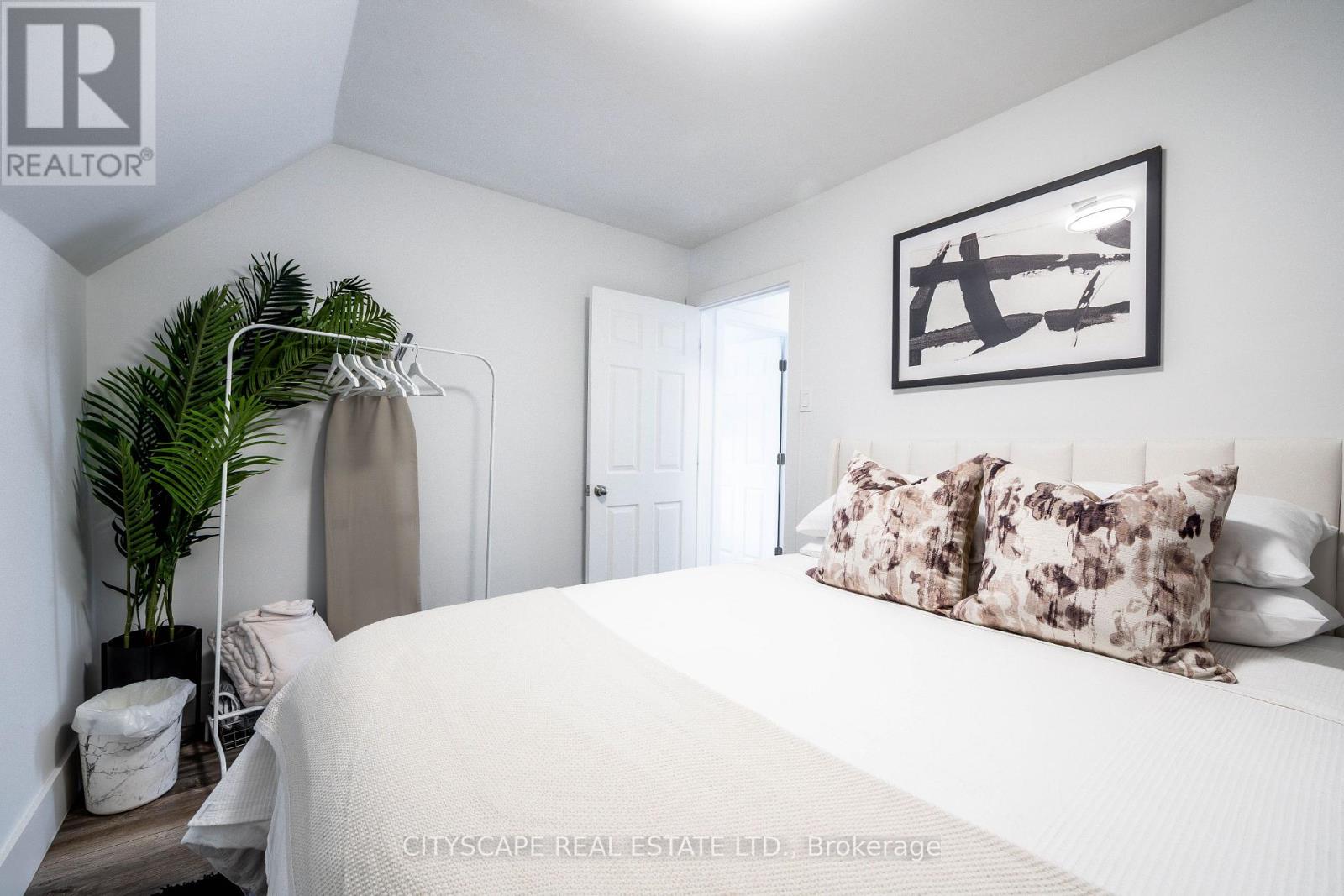 5073 KITCHENER STREET, Niagara Falls (Clifton Hill), Ontario, L2G1B1 — Photo 27