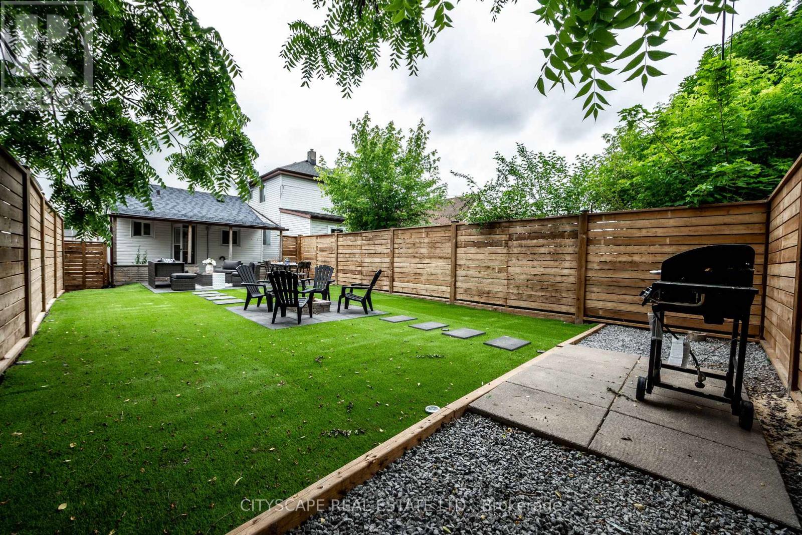 5073 KITCHENER STREET, Niagara Falls (Clifton Hill), Ontario, L2G1B1 — Photo 36