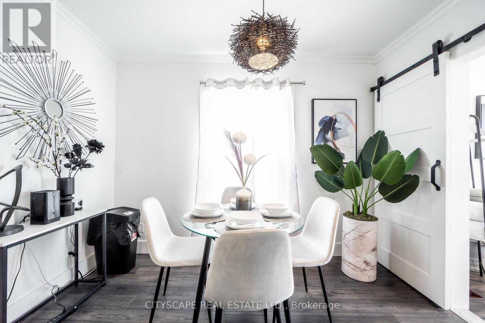 5073 KITCHENER STREET, Niagara Falls (Clifton Hill), Ontario, L2G1B1 — Photo 8