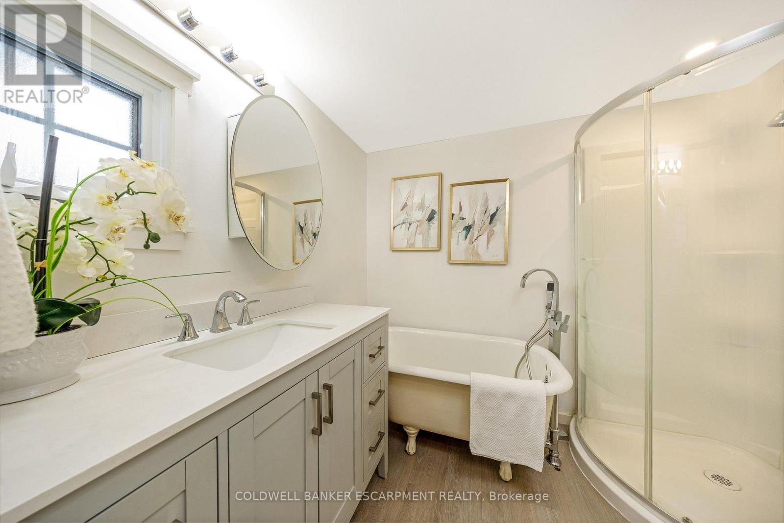 14 LAURINE AVENUE, Guelph (St. George's), Ontario, N1E4M9 — Photo 16