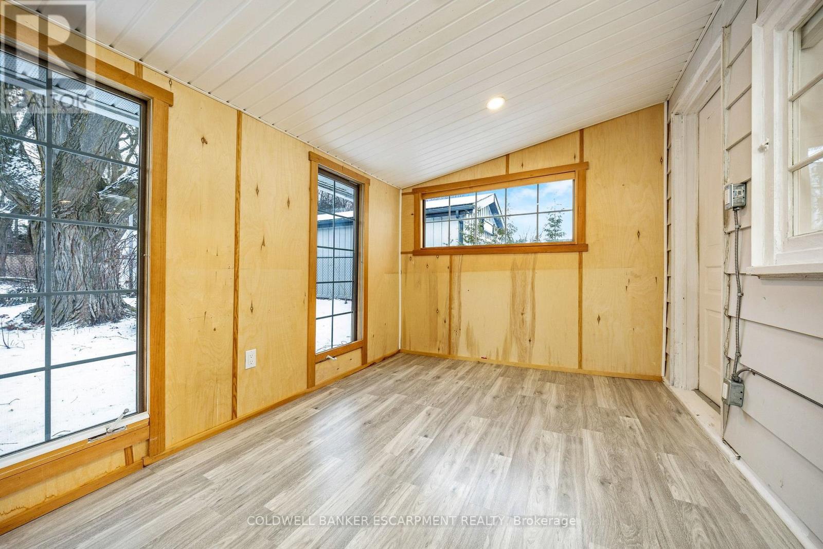 14 LAURINE AVENUE, Guelph (St. George's), Ontario, N1E4M9 — Photo 18