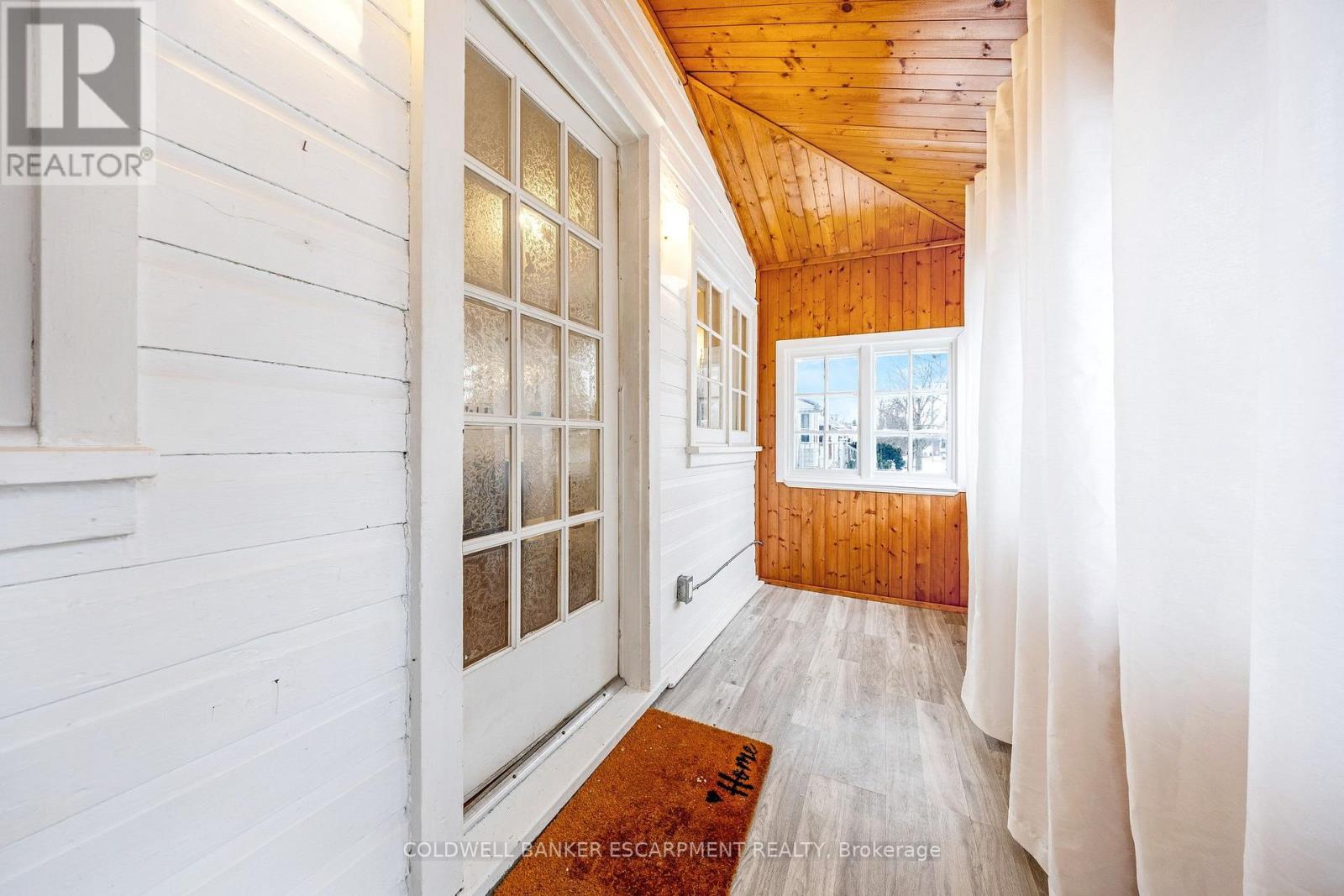 14 LAURINE AVENUE, Guelph (St. George's), Ontario, N1E4M9 — Photo 3