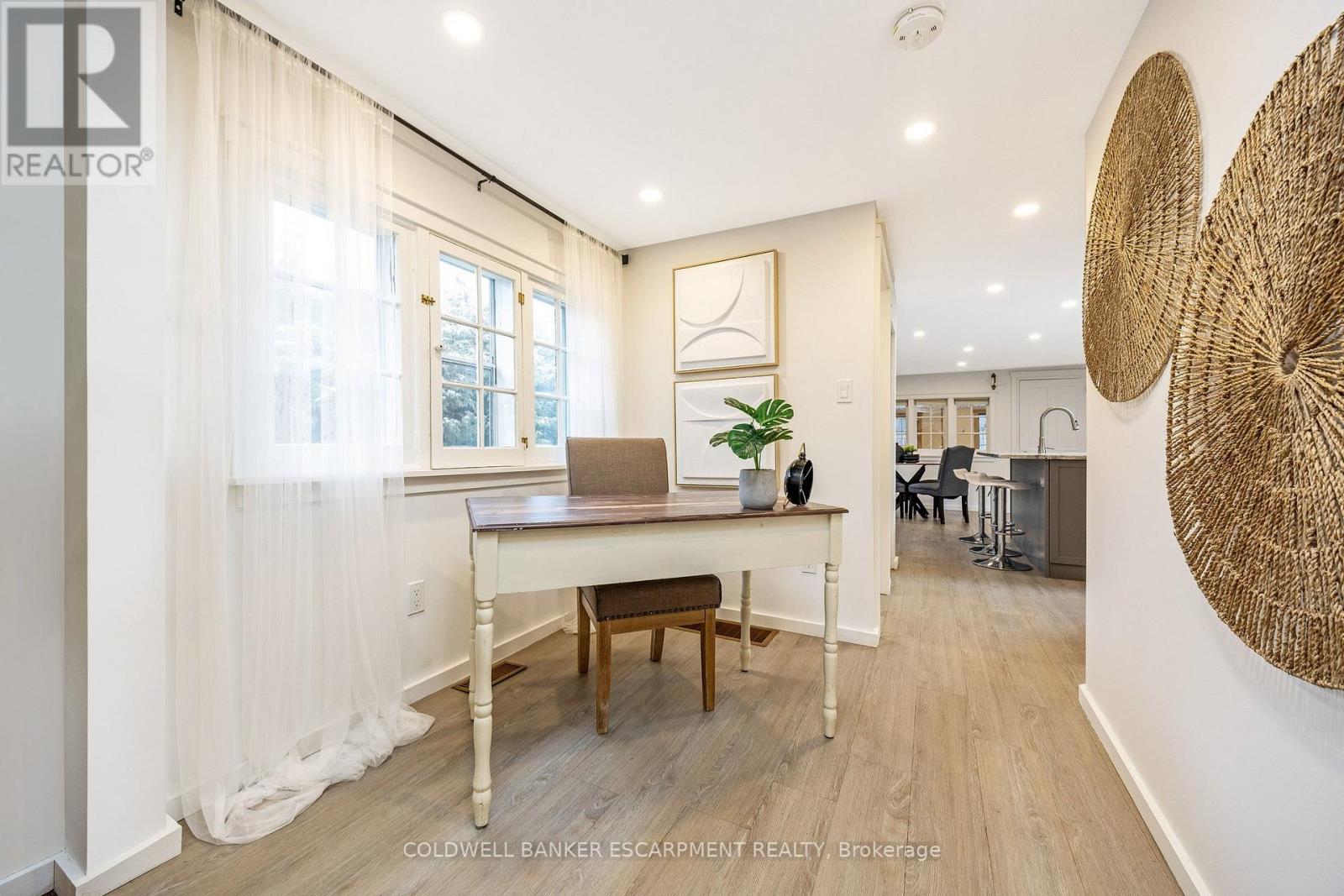 14 LAURINE AVENUE, Guelph (St. George's), Ontario, N1E4M9 — Photo 8