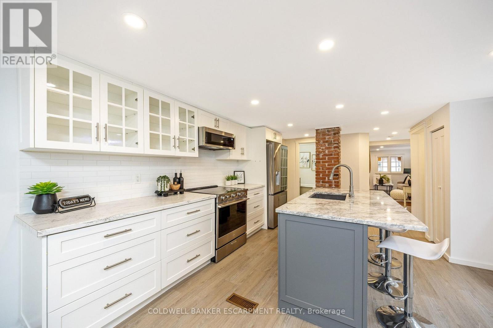 14 LAURINE AVENUE, Guelph (St. George's), Ontario, N1E4M9 — Photo 9