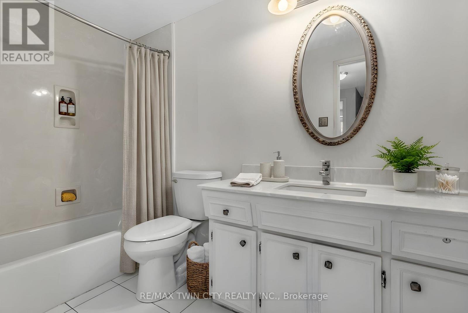 111 MANOR DRIVE, Kitchener, Ontario, N2A2T9 — Photo 24