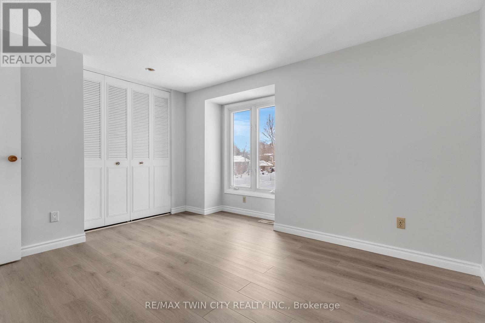 111 MANOR DRIVE, Kitchener, Ontario, N2A2T9 — Photo 29