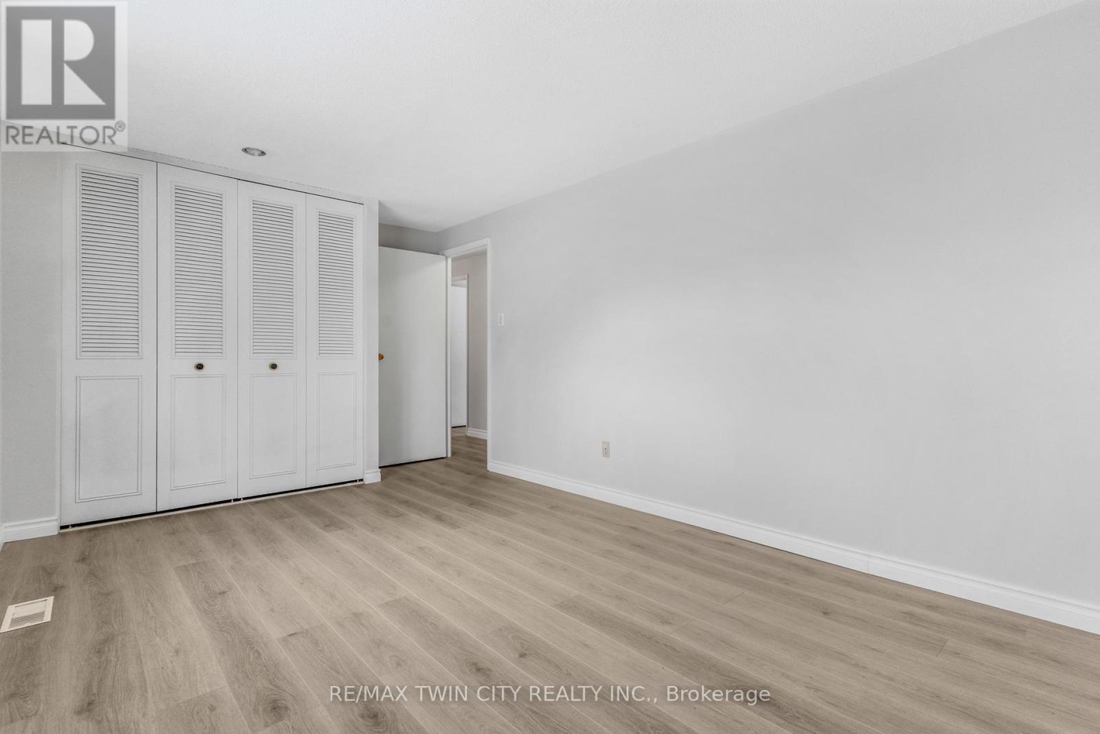 111 MANOR DRIVE, Kitchener, Ontario, N2A2T9 — Photo 35