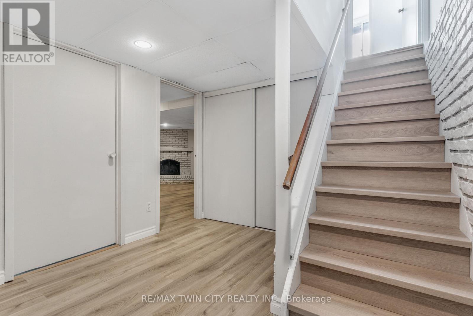 111 MANOR DRIVE, Kitchener, Ontario, N2A2T9 — Photo 38