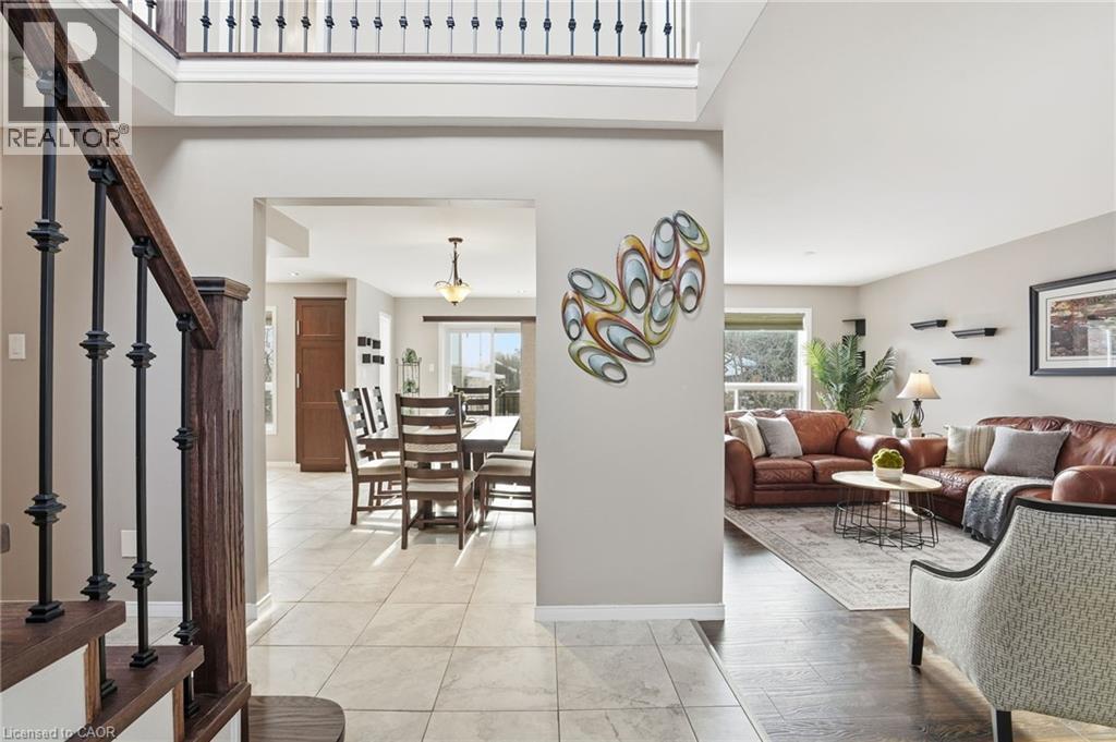 73 RILEY Street, Waterdown, Ontario, L8B0P9 — Photo 3