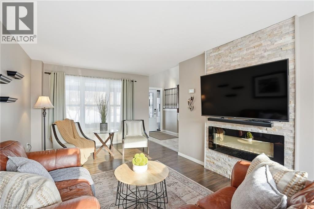 73 RILEY Street, Waterdown, Ontario, L8B0P9 — Photo 6