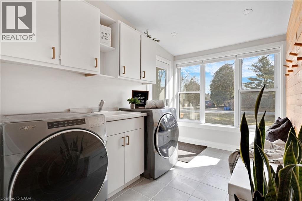 28 MACPHERSON Crescent, Flamborough, Ontario, N0B2J0 — Photo 16