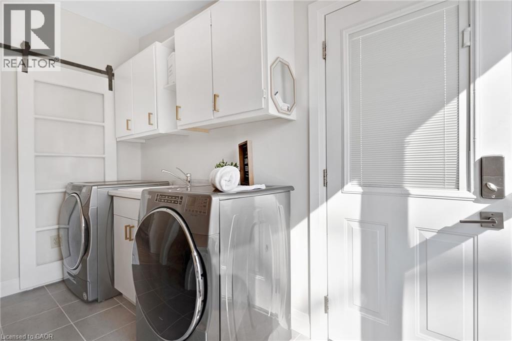 28 MACPHERSON Crescent, Flamborough, Ontario, N0B2J0 — Photo 17