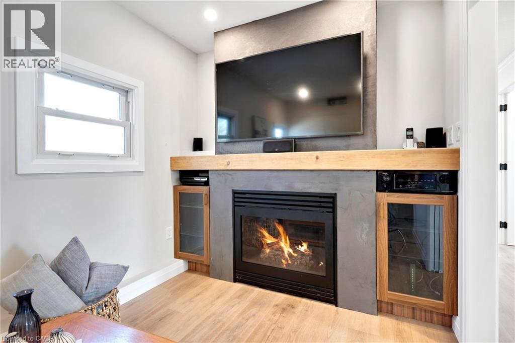 28 MACPHERSON Crescent, Flamborough, Ontario, N0B2J0 — Photo 21