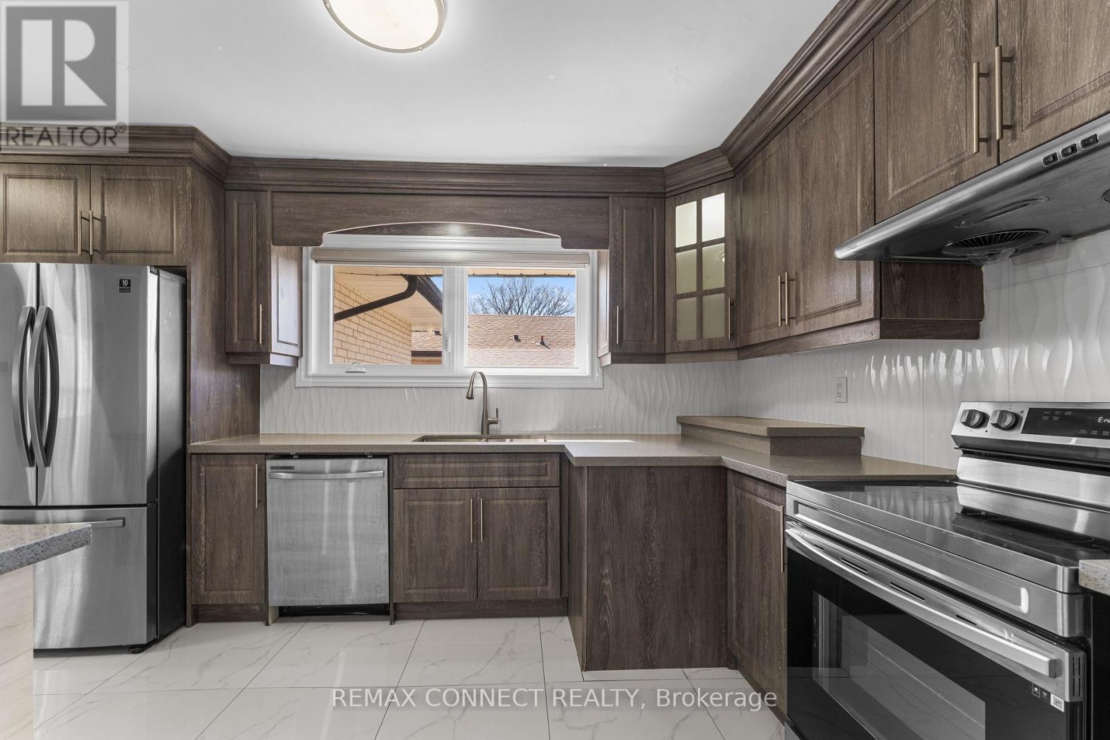 54 SARATOGA DRIVE, Toronto (Bendale), Ontario, M1P4J1 — Photo 12