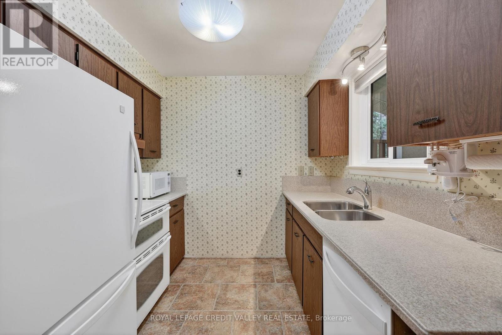 20 WILLIS DRIVE, Brampton (Brampton East), Ontario, L6W1A9 — Photo 13