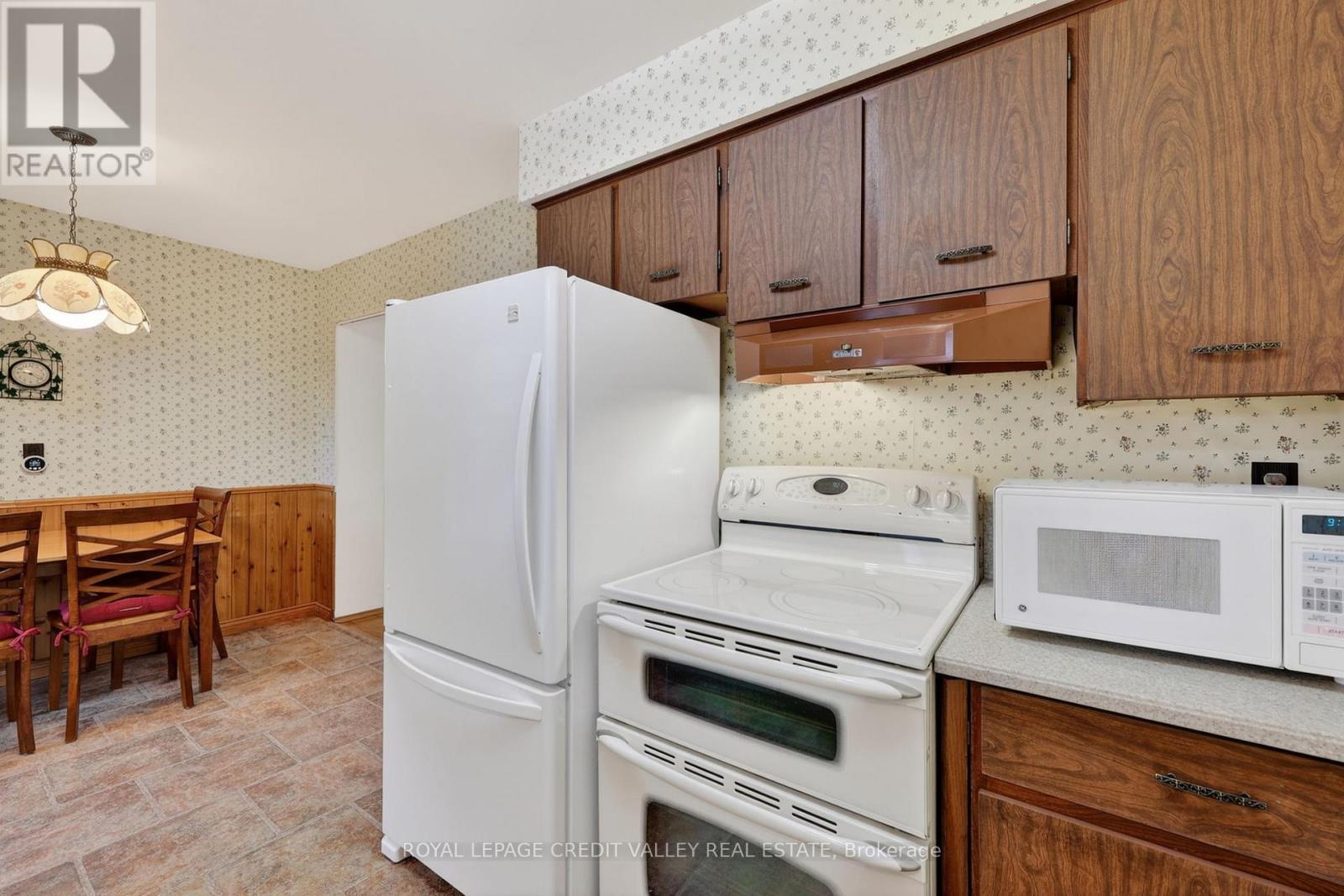 20 WILLIS DRIVE, Brampton (Brampton East), Ontario, L6W1A9 — Photo 14