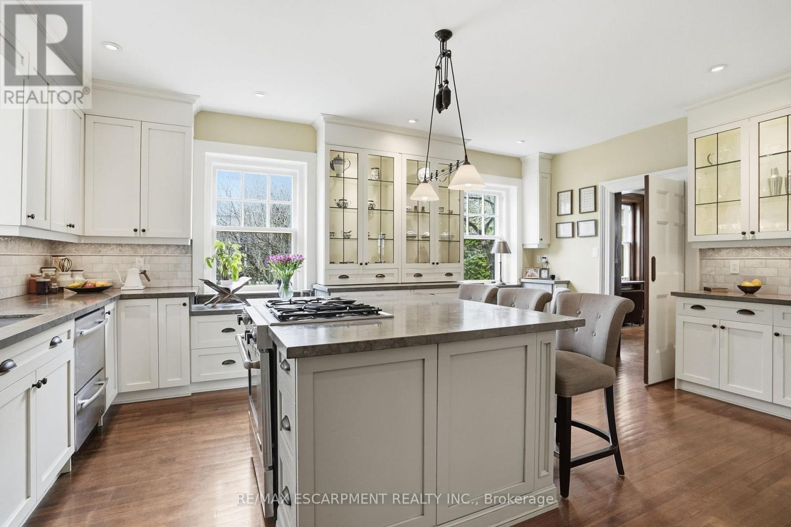 184 KING STREET, Oakville (OO Old Oakville), Ontario, L6J1B4 — Photo 12