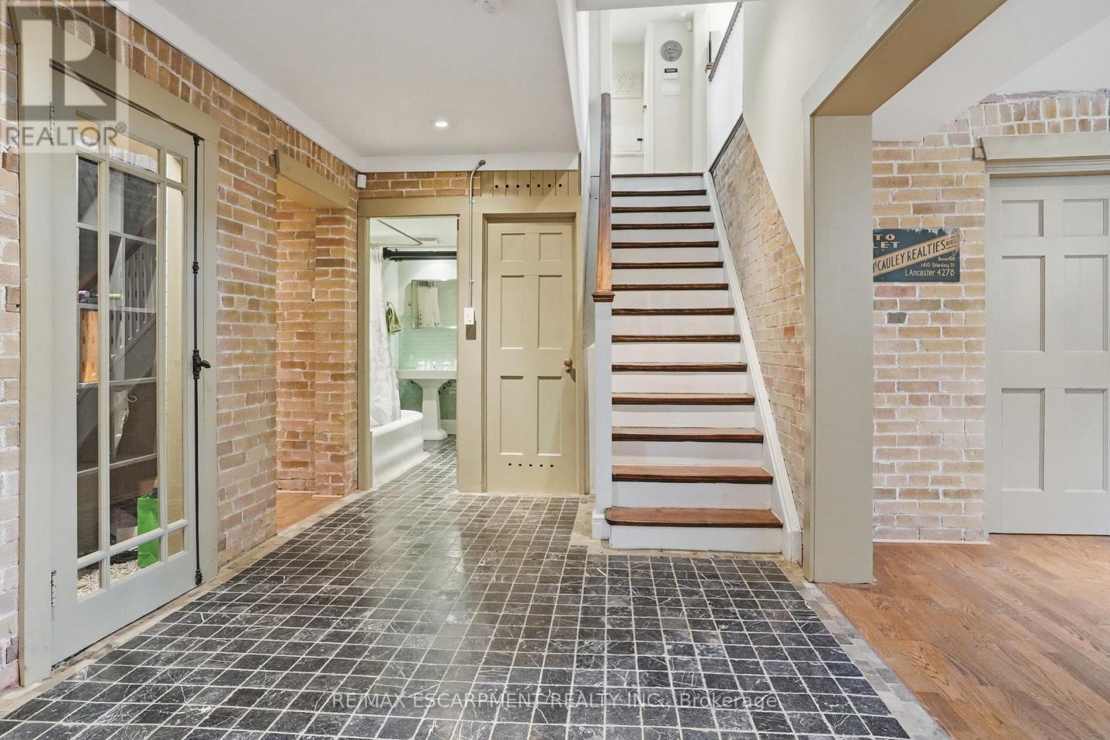 184 KING STREET, Oakville (OO Old Oakville), Ontario, L6J1B4 — Photo 32