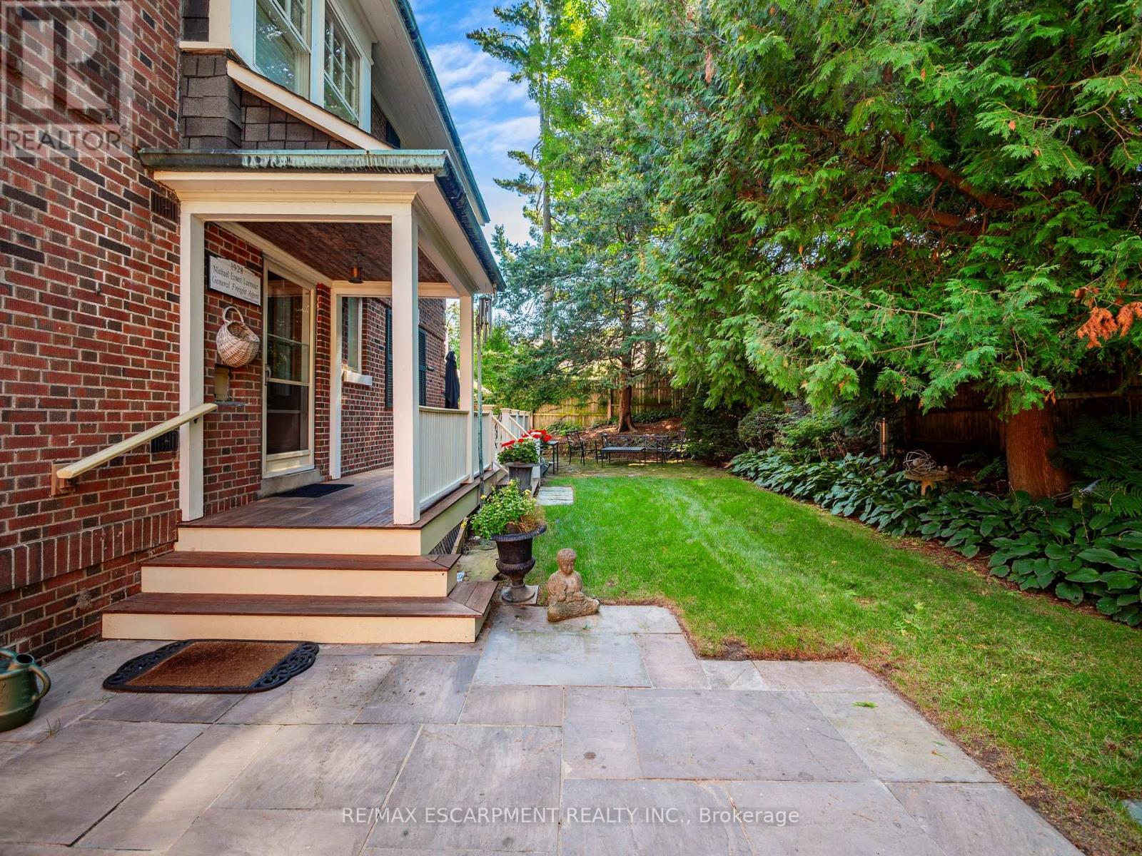 184 KING STREET, Oakville (OO Old Oakville), Ontario, L6J1B4 — Photo 4