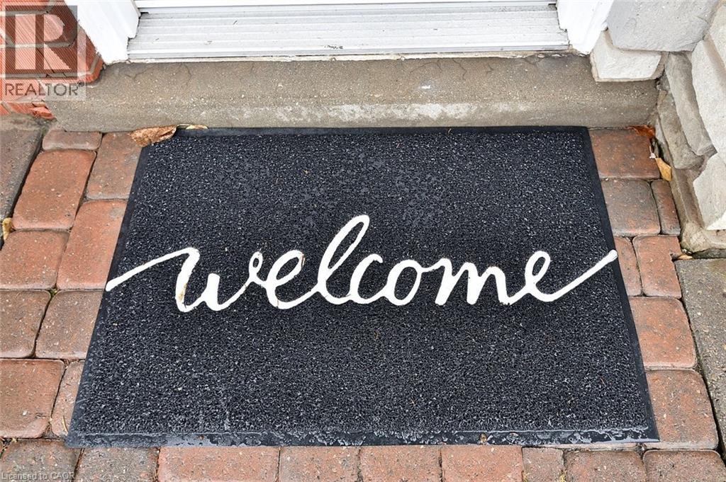 626 VANDERBURGH Drive, Burlington, Ontario, L7T3W6 — Photo 4