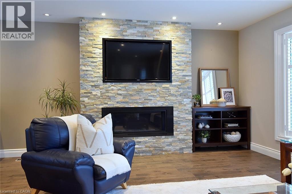 626 VANDERBURGH Drive, Burlington, Ontario, L7T3W6 — Photo 5