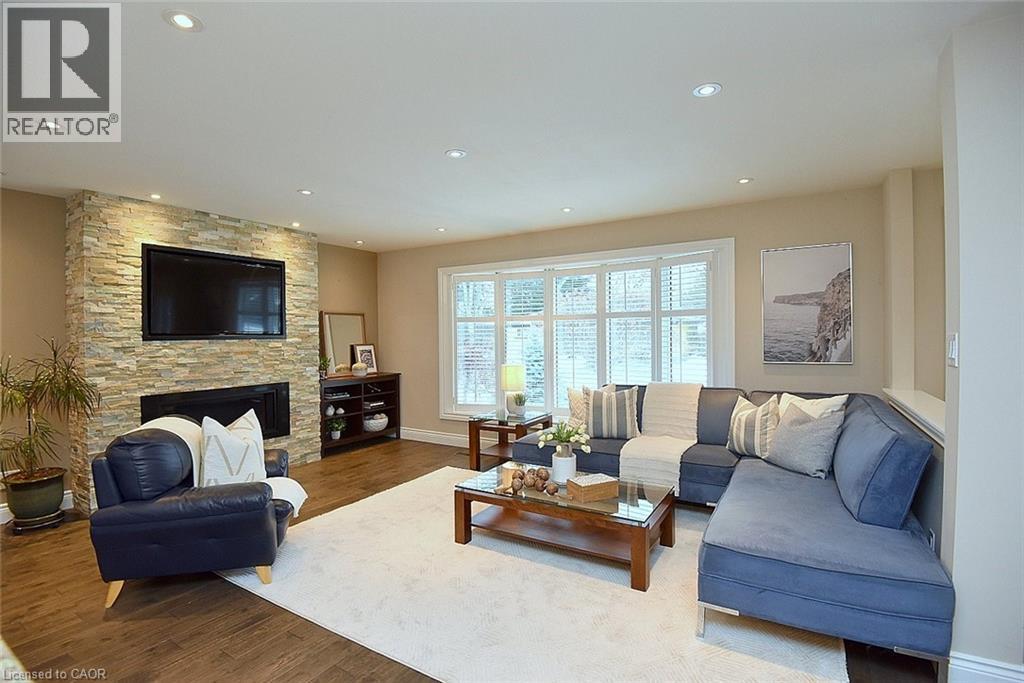 626 VANDERBURGH Drive, Burlington, Ontario, L7T3W6 — Photo 8