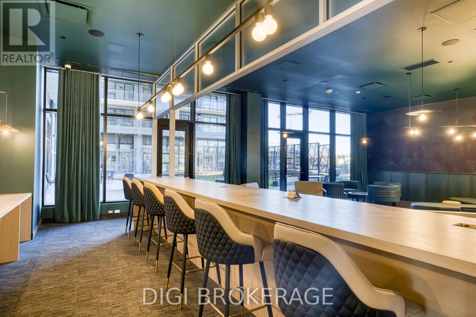 207 - 1250 CUMMINGS AVENUE, Ottawa, Ontario, K1J0E4 — Photo 5