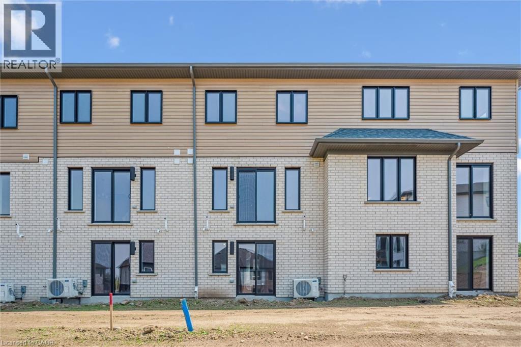 23 BENNINGER Drive, Kitchener, Ontario, N2E0K4 — Photo 27