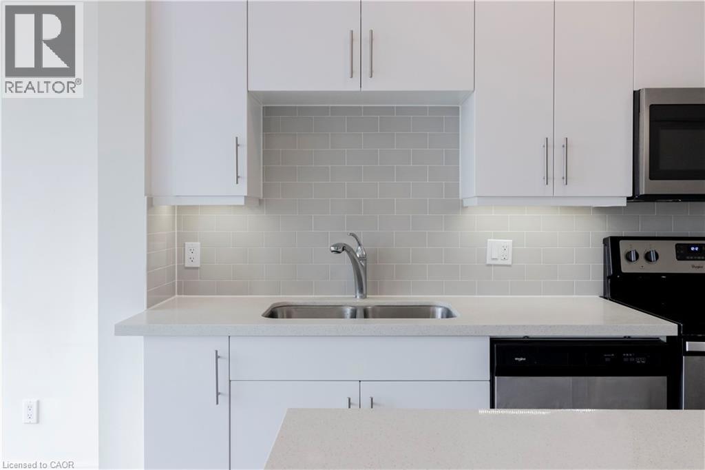 690 KING Street W Unit# 514, Kitchener, Ontario, N2H5L8 — Photo 4