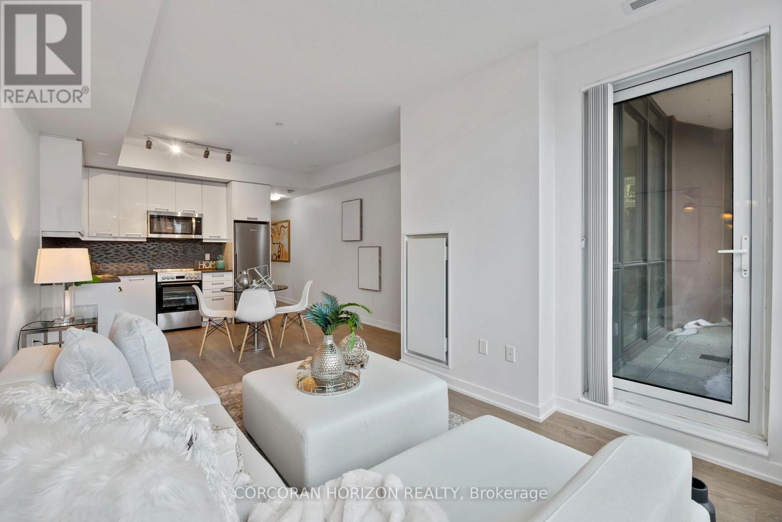 210 - 99 JOHN STREET, Toronto (Waterfront Communities), Ontario, M5V0S6 — Photo 14