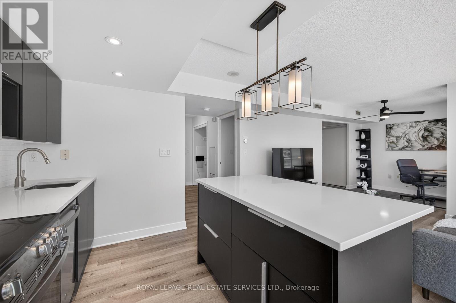 623 - 15 BRUNEL COURT, Toronto (Waterfront Communities), Ontario, M5V3Y6 — Photo 12