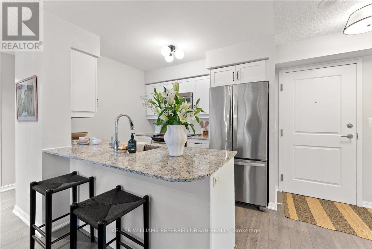 1010 - 35 BASTION STREET, Toronto (Niagara), Ontario, M5V0C1 — Photo 3