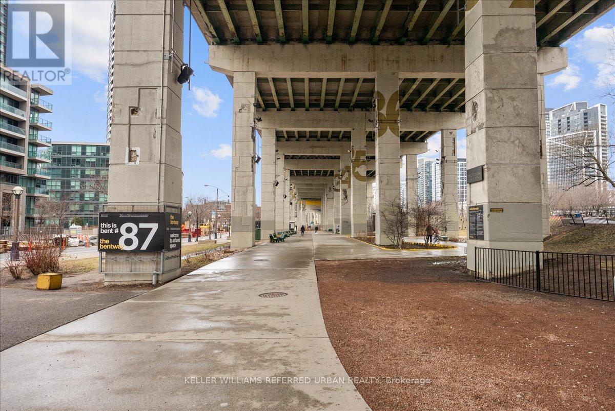 1010 - 35 BASTION STREET, Toronto (Niagara), Ontario, M5V0C1 — Photo 36