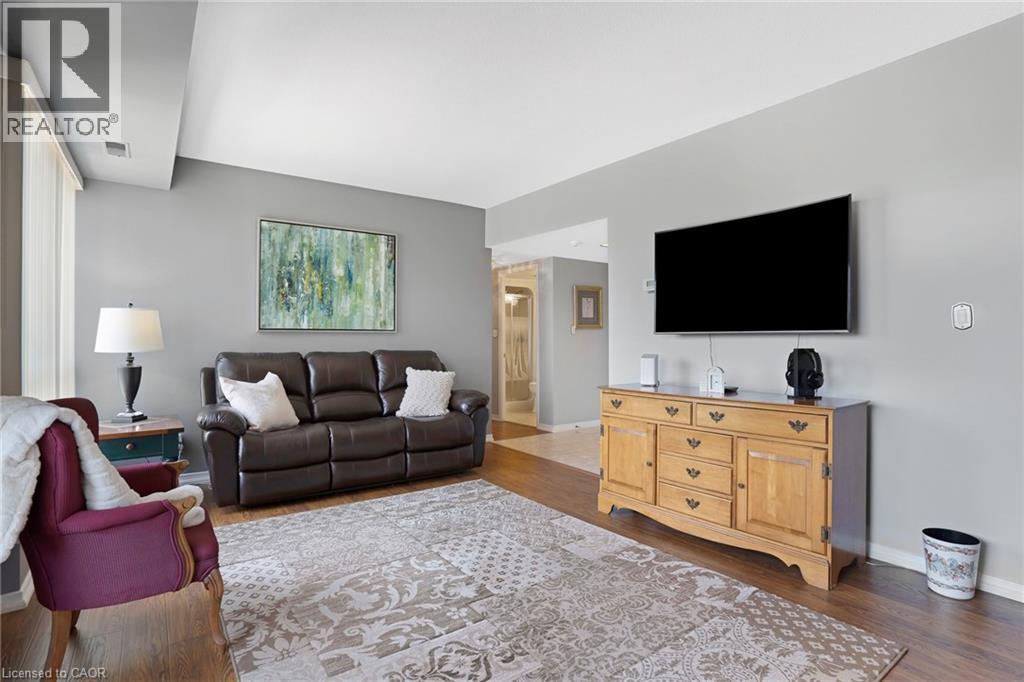 3267 KING Street E Unit# 505, Kitchener, Ontario, N2A4A4 — Photo 5