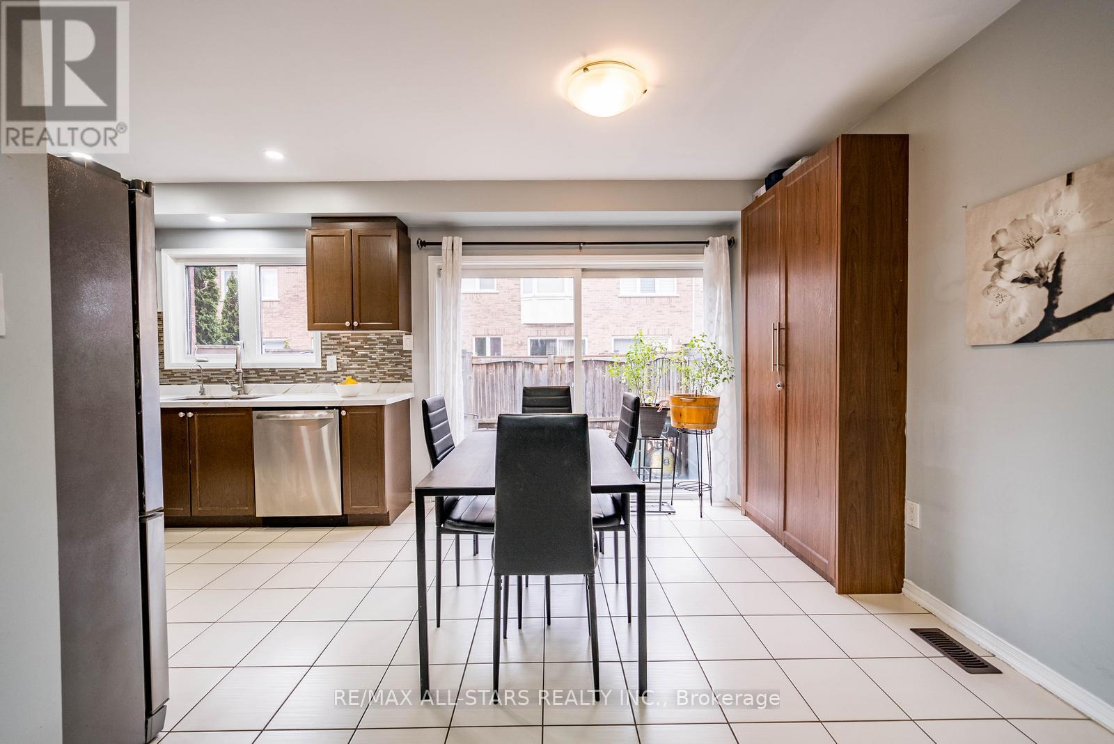 102 JOHN DAVIS GATE, Whitchurch-Stouffville (Stouffville), Ontario, L4A0B5 — Photo 10