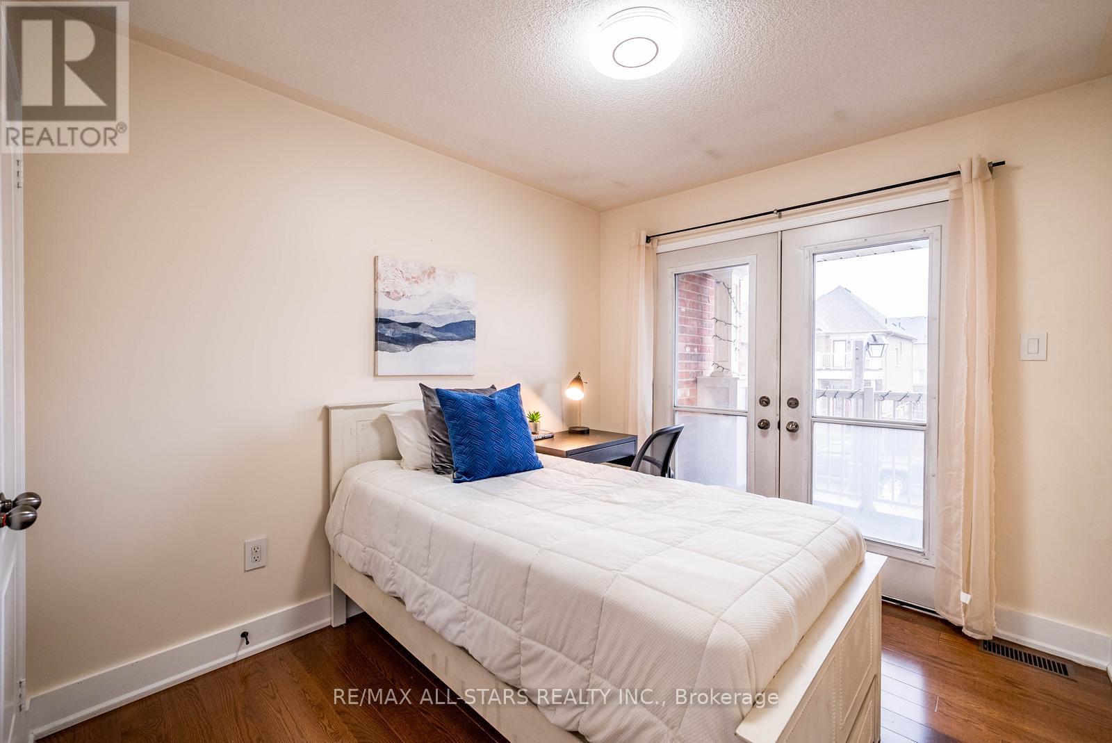 102 JOHN DAVIS GATE, Whitchurch-Stouffville (Stouffville), Ontario, L4A0B5 — Photo 17