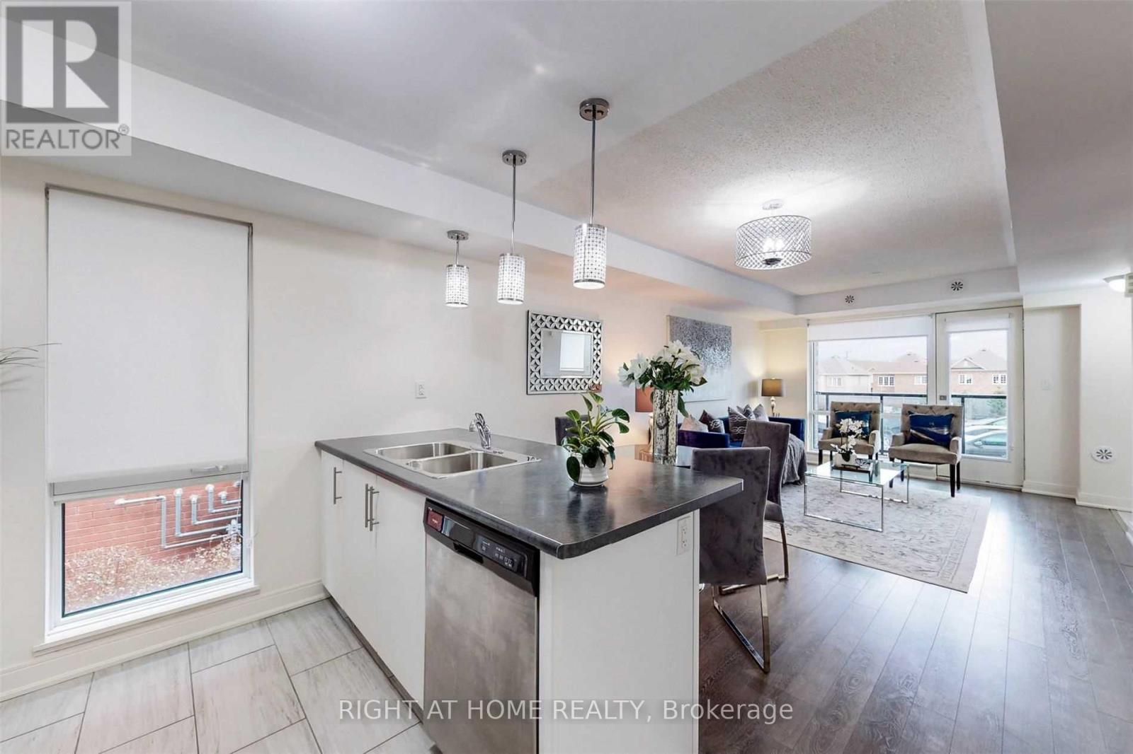 82 - 100 DUFAY ROAD, Brampton (Northwest Brampton), Ontario, L7A4S3 — Photo 7